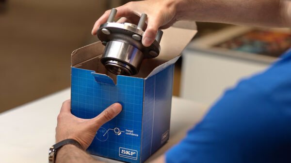 China Leading Truck Hub Bearing Unit Manufacturer | Distributor of SKF, TIMKEN, FAG & SNR